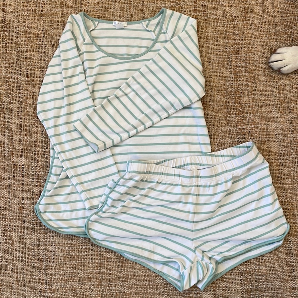 Lake Pajamas Green Stripe size small like new